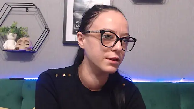 Snapshot of IzabelllNoir chatting on 01-24-25, 08:55 IzabelllNoir online show from 01-24-25, 08:55