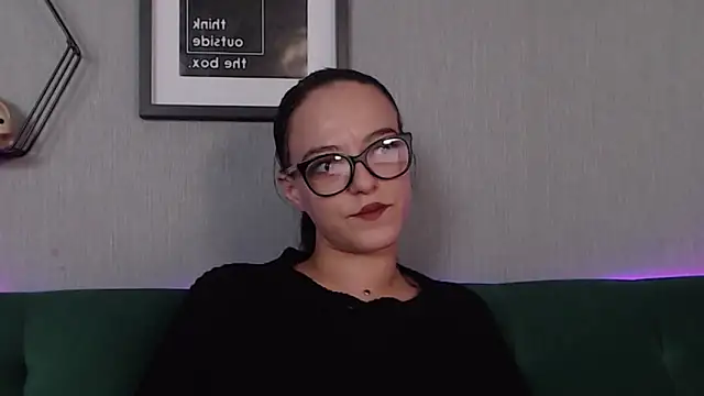 Snapshot of IzabelllNoir chatting on 02-01-25, 04:00 IzabelllNoir online show from 02-01-25, 04:00
