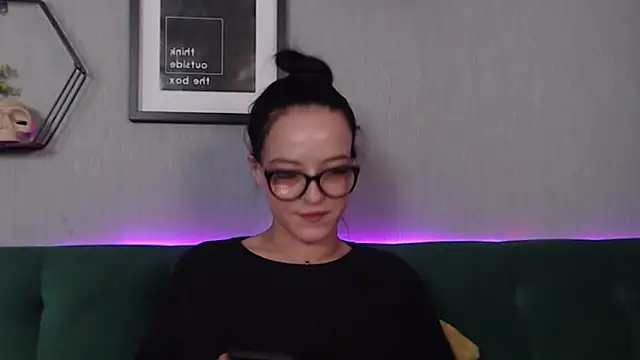 Snapshot of IzabelllNoir chatting on 02-02-25, 08:13 IzabelllNoir online show from 02-02-25, 08:13
