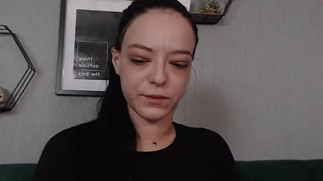 Snapshot of IzabelllNoir chatting on 02-04-25, 09:17 IzabelllNoir online show from 02-04-25, 09:17