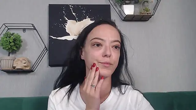 Snapshot of IzabelllNoir chatting on 09-18-25, 10:06 IzabelllNoir online show from 09-18-25, 10:06