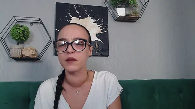 Snapshot of IzabelllNoir chatting on 09-26-25, 11:03 IzabelllNoir online show from 09-26-25, 11:03