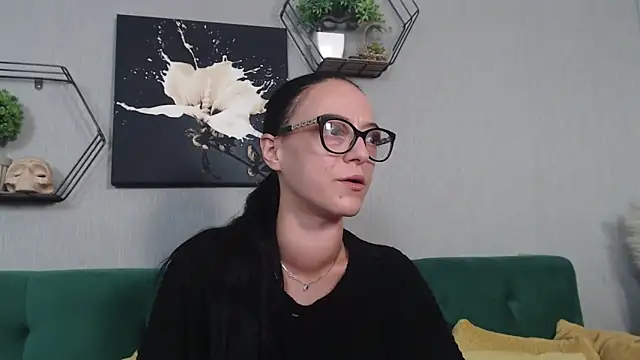 Snapshot of IzabelllNoir chatting on 10-08-25, 11:41 IzabelllNoir online show from 10-08-25, 11:41