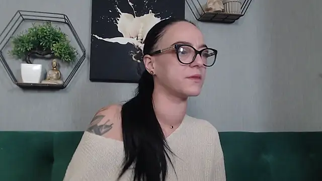 IzabelllNoir online show from 02-02-26, 06:45