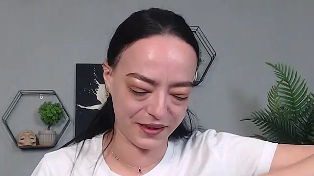 IzabelllNoir online show from 05-21-26, 11:06