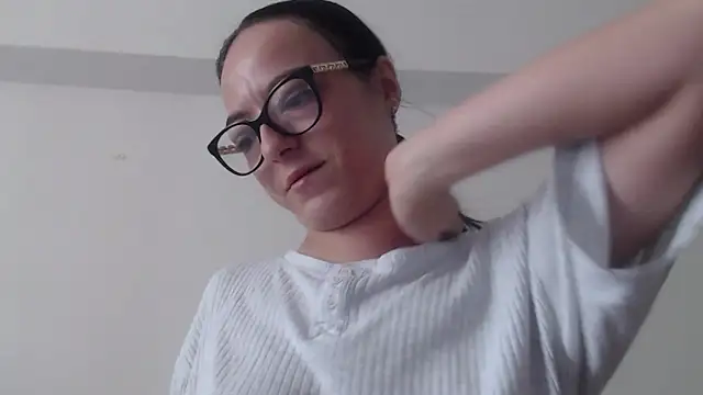 IzabelllNoir online show from 06-05-26, 09:26