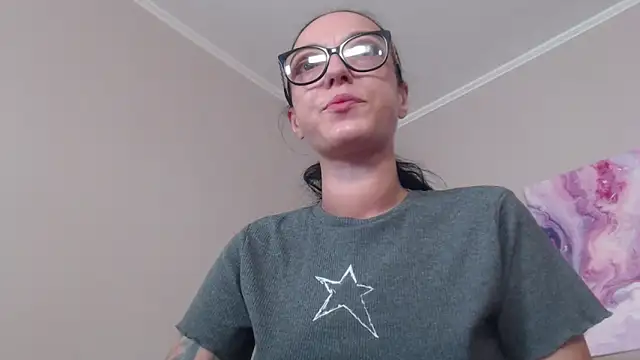 IzabelllNoir online show from 06-30-26, 06:03