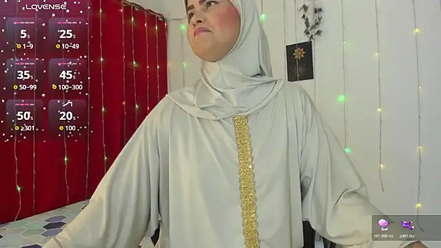 AishaAmin  online show from 03-09-26, 12:20