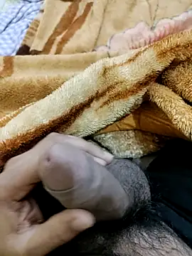 Snapshot of mrmukesh007 chatting on 12-17-25, 05:41 mrmukesh007 online show from 12-17-25, 05:41