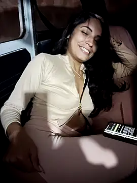 Snapshot of Anifer chatting on 11-08-25, 11:14 Anifer online show from 11-08-25, 11:14