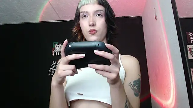 Snapshot of niakat_ chatting on 01-03-25, 12:00 niakat  online show from 01-03-25, 12:00