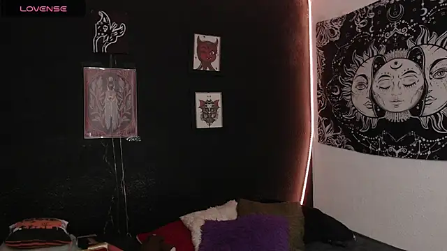 Snapshot of niakat_ chatting on 09-10-25, 12:54 niakat  online show from 09-10-25, 12:54