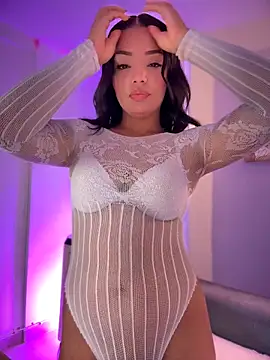 Sara LipsX online show from 05-03-26, 01:11