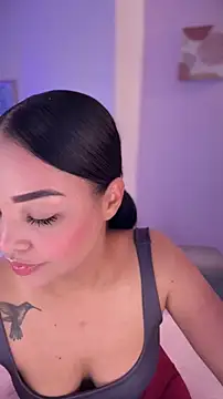 Sara LipsX online show from 05-15-26, 01:56