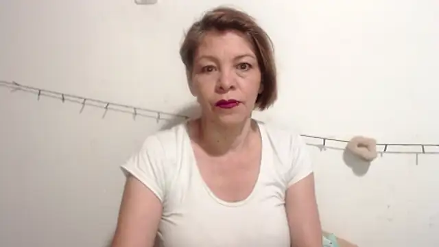 Snapshot of electra-mommy chatting on 07-19-26, 11:03 electra-mommy online show from 07-19-26, 11:03