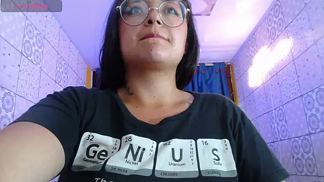 Snapshot of vitoria23_ chatting on 03-05-25, 05:08 vitoria23 online show from 03-05-25, 05:08