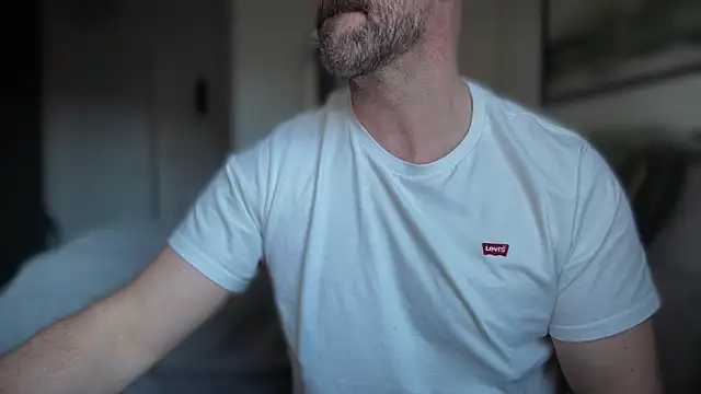 Mr Beef online show from 04-06-26, 05:58