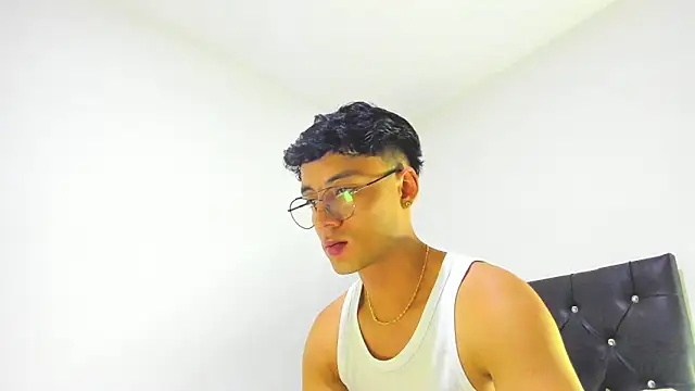 Sebastian-Dash online show from 01-24-25, 01:24