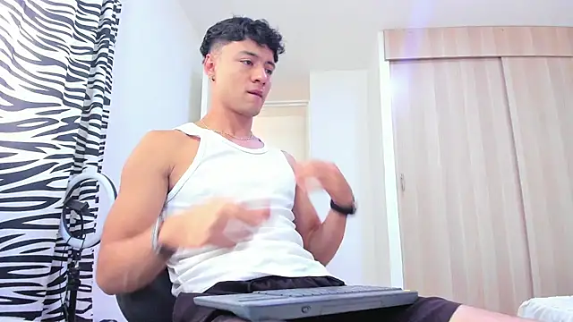 Sebastian-Dash online show from 02-08-25, 07:59