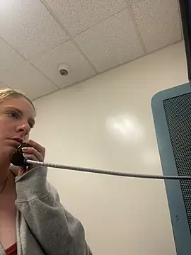 MsLG12301 online show from 02-18-25, 06:58