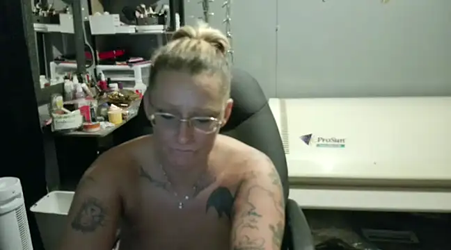 Lisalovely6981 online show from 01-09-25, 11:47