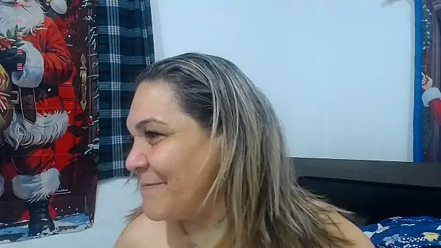 Snapshot of Uzziah_Sabag chatting on 12-17-25, 03:45 Uzziah Sabag online show from 12-17-25, 03:45