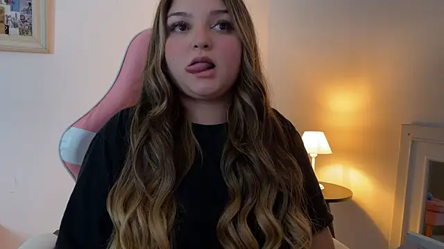 SweetPaige  online show from 11-30-25, 12:47