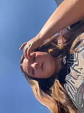 Snapshot of SweetPaige_ chatting on 03-12-26, 02:56 SweetPaige online show from 03-12-26, 02:56