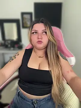 SweetPaige  online show from 07-19-26, 11:14