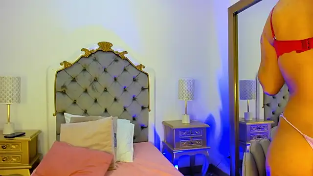 Pushaina   online show from 12-18-24, 03:15