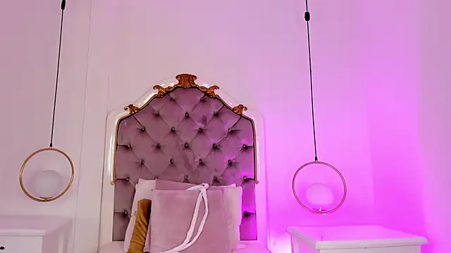 Pushaina   online show from 11-14-25, 03:16