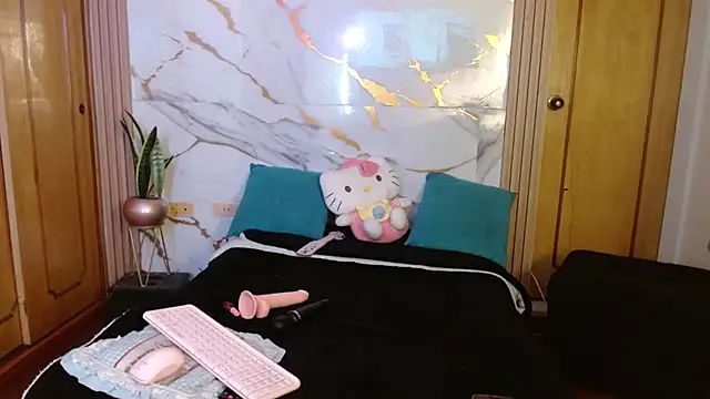 kittycatw online show from 03-20-26, 03:33