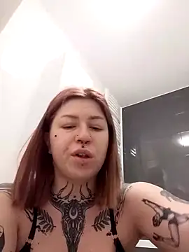 divine eve online show from 11-29-25, 08:12