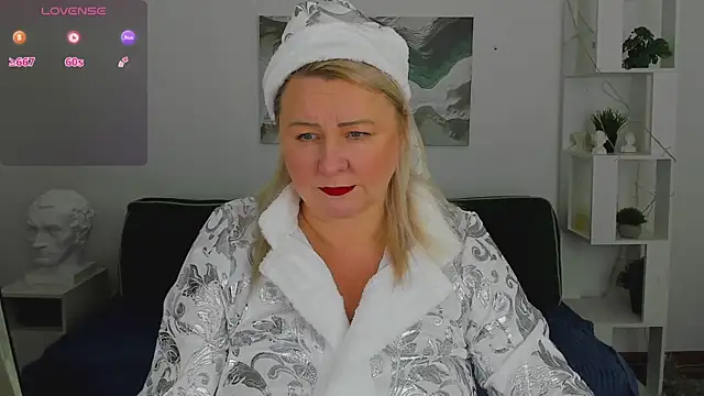 mira robinsonnn online show from 12-21-25, 04:47