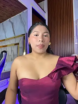 LinnaGardenia online show from 02-19-26, 01:18