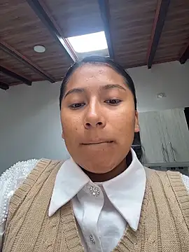 LinnaGardenia online show from 03-06-26, 02:13