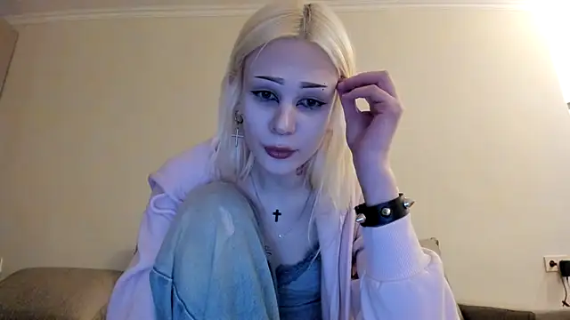 sashakiss99 online show from 04-19-26, 07:49