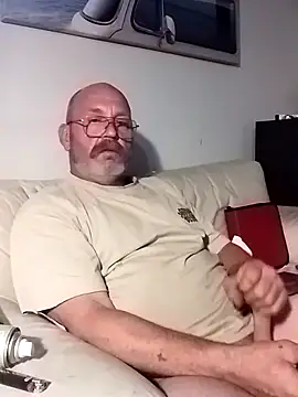 Snapshot of iambradz chatting on 02-18-25, 05:31 iambradz online show from 02-18-25, 05:31