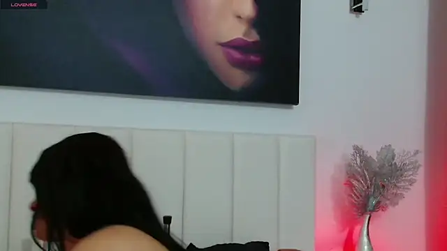 AnnaRos online show from 02-26-25, 07:05