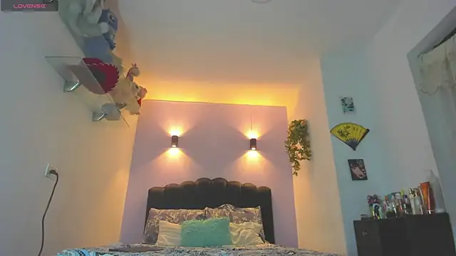 Snapshot of Sofia_Clauss_ chatting on 06-20-26, 05:32 Sofia Clauss online show from 06-20-26, 05:32