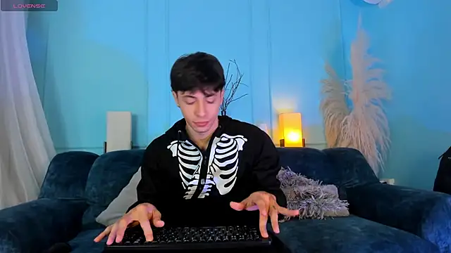 AlessandroDybala online show from 11-26-25, 12:39