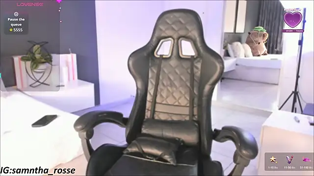 Snapshot of Leyli_Doll chatting on 11-06-25, 08:43 Leyli Doll online show from 11-06-25, 08:43