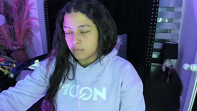 Snapshot of Sofiia-Rubb chatting on 01-24-25, 03:54 Sofiia-Rubb online show from 01-24-25, 03:54