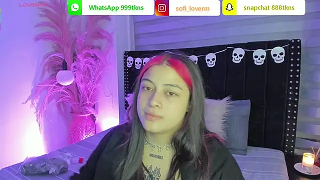 Snapshot of Sofiia-Rubb chatting on 10-14-25, 04:24 Sofiia-Rubb online show from 10-14-25, 04:24