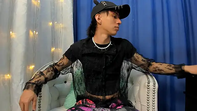 Snapshot of JeanRam18 chatting on 03-16-25, 11:27 JeanRam18 online show from 03-16-25, 11:27