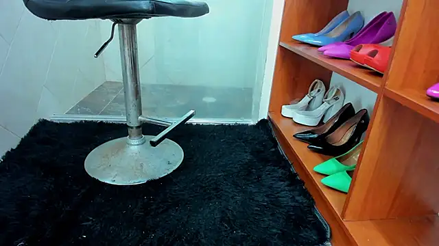 FOXYRIVER  online show from 02-23-25, 11:33