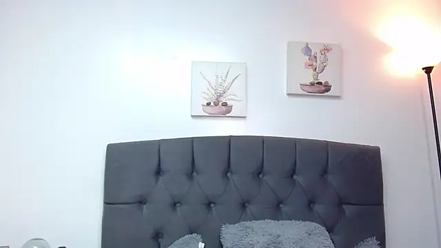 Snapshot of candy_lux_ chatting on 09-19-25, 09:37 candy lux online show from 09-19-25, 09:37