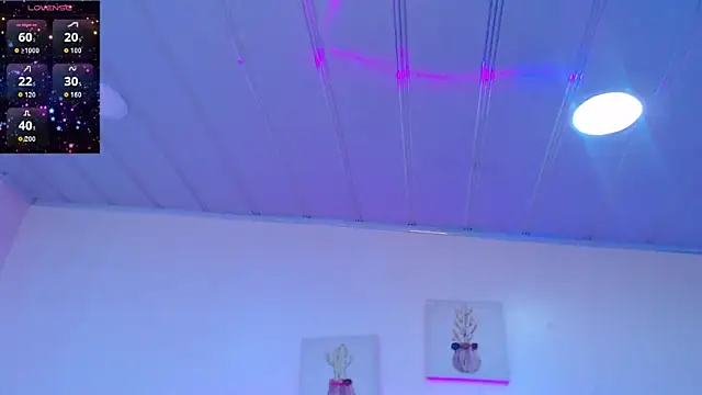 Snapshot of candy_lux_ chatting on 05-28-26, 06:05 candy lux online show from 05-28-26, 06:05
