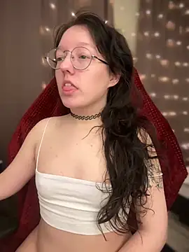 Snapshot of emigooflordXD chatting on 12-23-24, 06:55 emigooflordXD online show from 12-23-24, 06:55