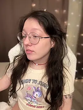 Snapshot of emigooflordXD chatting on 12-28-24, 06:39 emigooflordXD online show from 12-28-24, 06:39